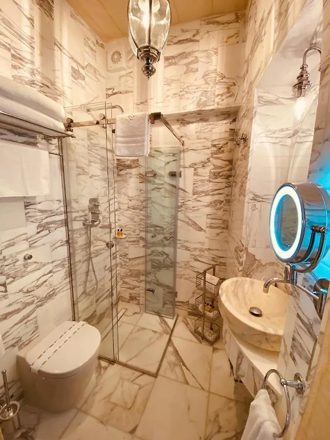 Lulu Boutique Hotel Żebbuġ 4*,  مالطا