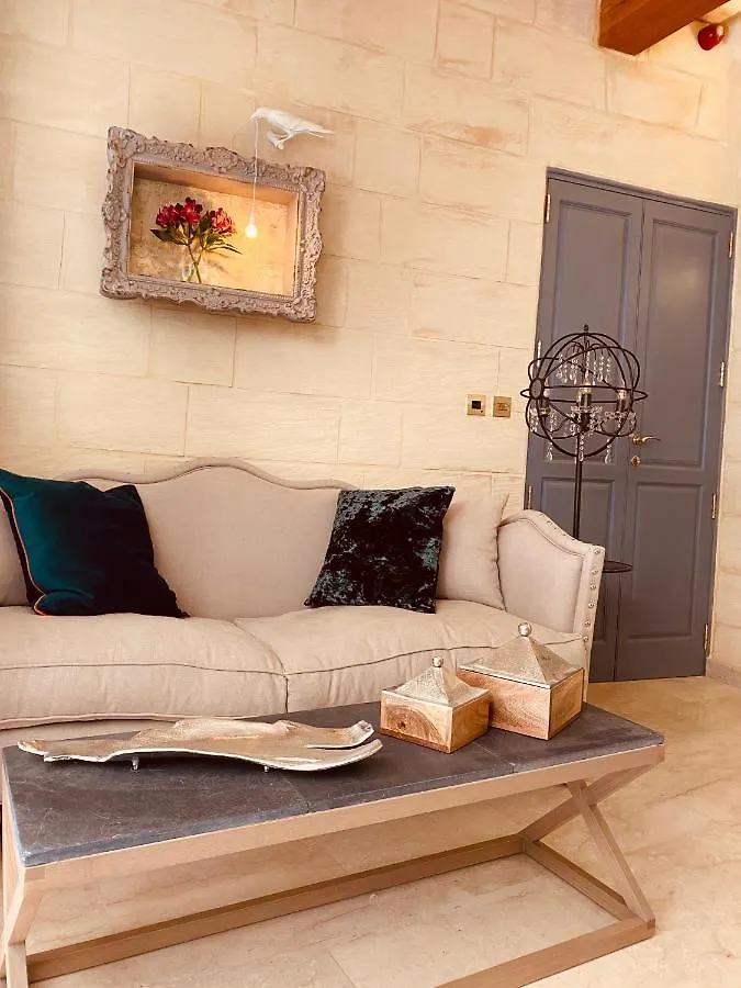 Lulu Boutique Hotel Żebbuġ